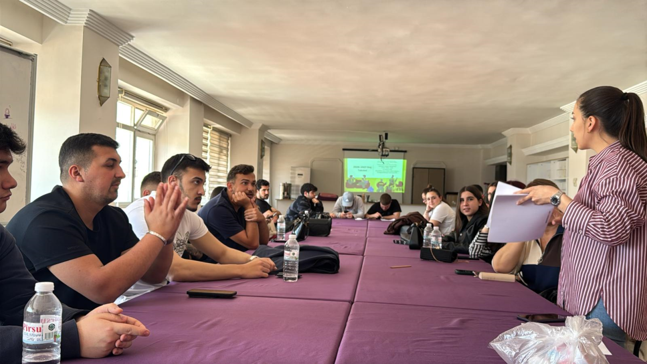 Turizm ve Otel İşletmeciliği Programında ÇAP–Yandal ve Staj Bilgilendirme Toplantıları Düzenlendi